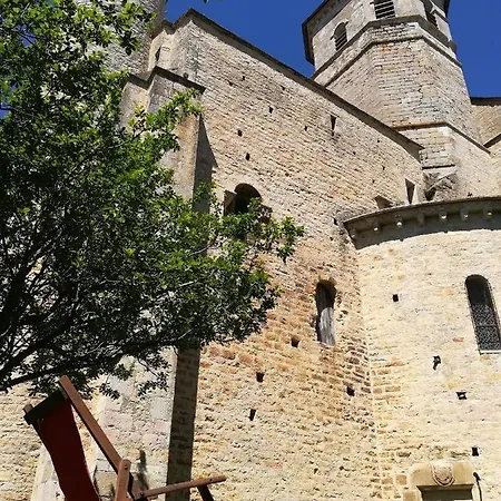 La Maison Des Pelerins Zajazd Villeneuve-dʼAveyron